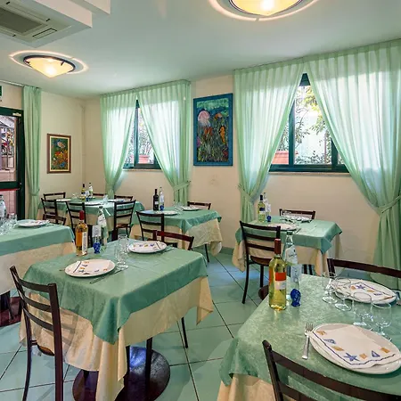 Hotel Villa Grazia-3